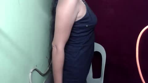 Snapshot of sexyemie29 chatting on 02-03-26, 06:51 sexyemie29 online show from 02-03-26, 06:51