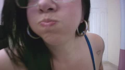 Snapshot of sexyeva_25 chatting on 07-13-26, 04:26 Eva online show from 07-13-26, 04:26