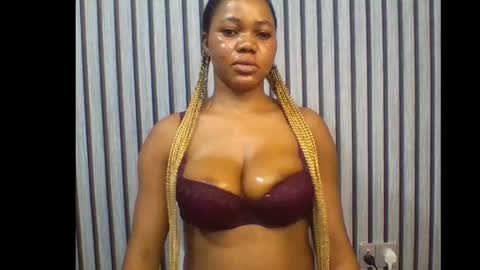 Snapshot of sexyeye368293 chatting on 11-04-25, 01:05 sexyeye368293 online show from 11-04-25, 01:05