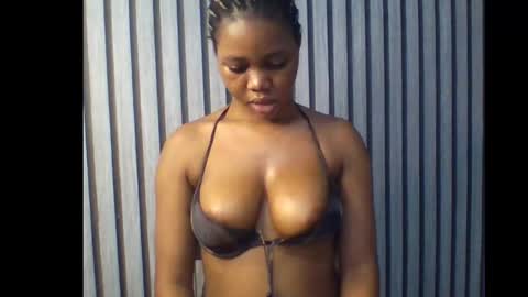 Snapshot of sexyeye368293 chatting on 11-16-25, 03:28 sexyeye368293 online show from 11-16-25, 03:28