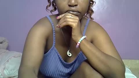 Snapshot of sexyfassy chatting on 10-16-25, 04:24 faisy online show from 10-16-25, 04:24