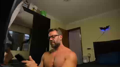 chris online show from 09-26-25, 08:24