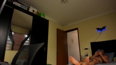 chris online show from 11-07-25, 04:51