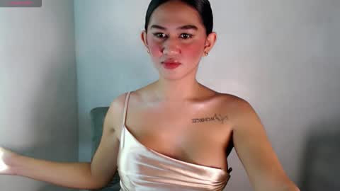 gigi online show from 11-14-25, 02:43