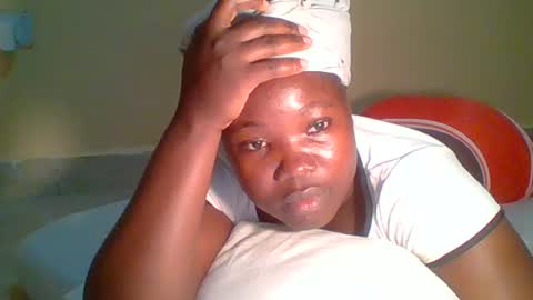 Snapshot of sexygrace2026 chatting on 06-14-26, 09:55 sexygrace2026 online show from 06-14-26, 09:55