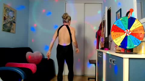 Jenny online show from 01-29-25, 09:17