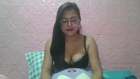 Snapshot of sexyjessa20 chatting on 04-22-26, 03:46 sexyjessa20 online show from 04-22-26, 03:46
