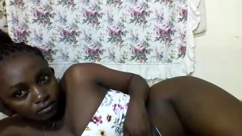 Snapshot of sexyjoane chatting on 02-07-25, 01:36 JOAN online show from 02-07-25, 01:36