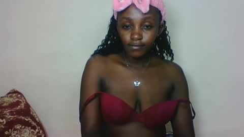 Snapshot of sexyjoane chatting on 02-08-25, 10:29 JOAN online show from 02-08-25, 10:29