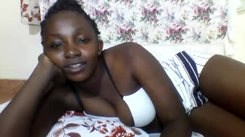 Snapshot of sexyjoane chatting on 02-19-25, 08:12 JOAN online show from 02-19-25, 08:12