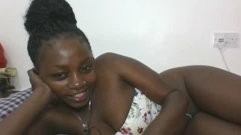Snapshot of sexyjoane chatting on 03-10-25, 07:21 JOAN online show from 03-10-25, 07:21