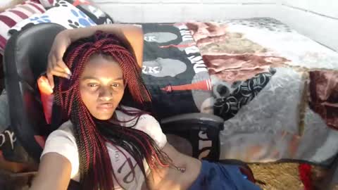 Snapshot of sexyjustin202 chatting on 05-18-26, 04:07 sexyjustin202 online show from 05-18-26, 04:07