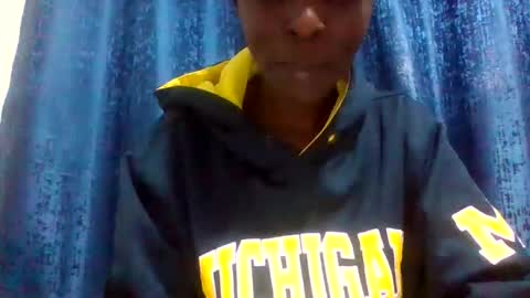 Snapshot of sexyjz02 chatting on 06-06-26, 05:12 sexyjz02 online show from 06-06-26, 05:12