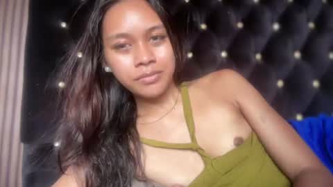 Snapshot of sexykarina_ chatting on 06-21-26, 03:20 Karina3 online show from 06-21-26, 03:20