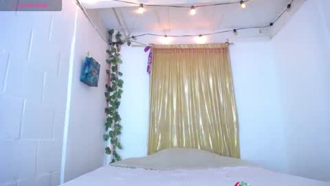 Snapshot of sexykata_of chatting on 05-10-26, 12:49 Kata sexy online show from 05-10-26, 12:49
