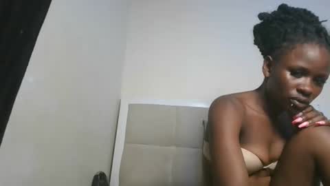 sexykiki18 online show from 01-12-26, 10:42