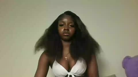 Snapshot of sexykitten200 chatting on 06-28-26, 12:55 SexyKitty online show from 06-28-26, 12:55
