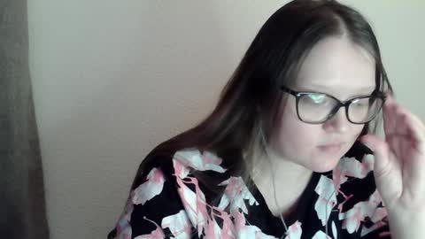 Kate online show from 01-01-25, 01:26