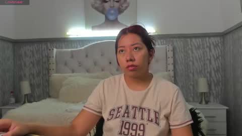 Snapshot of sexylaurita4u chatting on 04-21-26, 11:27 laura online show from 04-21-26, 11:27