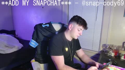 Snapshot of sexylax69 chatting on 12-19-24, 01:39 sexylax69 online show from 12-19-24, 01:39