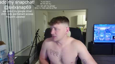 Snapshot of sexylax69 chatting on 09-20-25, 12:44 sexylax69 online show from 09-20-25, 12:44