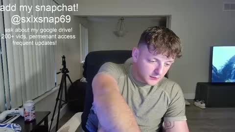 Snapshot of sexylax69 chatting on 09-26-25, 12:47 sexylax69 online show from 09-26-25, 12:47