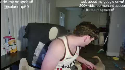 Snapshot of sexylax69 chatting on 12-16-25, 01:10 sexylax69 online show from 12-16-25, 01:10