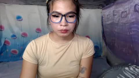 Snapshot of sexylaylia chatting on 07-07-26, 04:15 Laylia3 online show from 07-07-26, 04:15