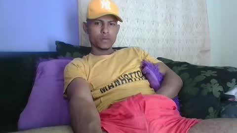 Sexy leon online show from 09-18-25, 05:53