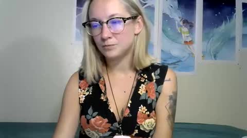 sexylexie93 online show from 10-21-25, 01:39