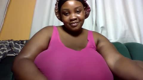 Snapshot of sexylo52 chatting on 06-07-26, 09:51 sexylo52 online show from 06-07-26, 09:51