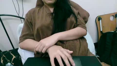 Lily online show from 12-07-24, 08:44