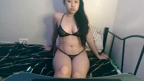 Lily online show from 01-01-25, 10:56