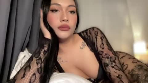 maxine online show from 05-30-26, 01:52