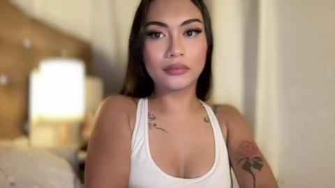 Snapshot of sexylovesappira chatting on 06-24-26, 08:52 maxine online show from 06-24-26, 08:52