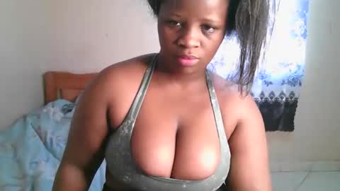 sexylucy33 online show from 02-02-26, 10:25