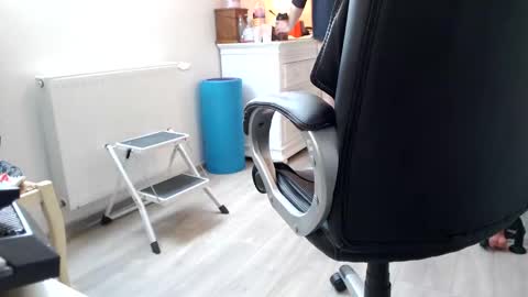 Vincent Vega online show from 03-07-25, 02:45