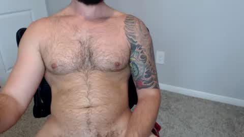 Snapshot of sexymanmk26 chatting on 06-20-26, 04:32 lets go private im ready to play pvt cum online show from 06-20-26, 04:32