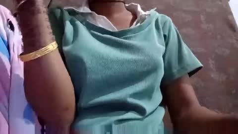 Snapshot of sexymaya8642 chatting on 10-16-25, 12:44 sexymaya8642 online show from 10-16-25, 12:44