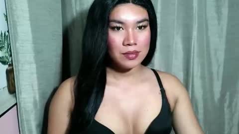 Mika online show from 02-20-26, 02:06