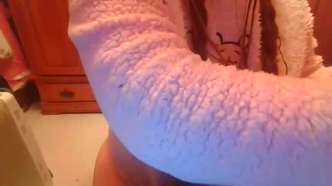 Snapshot of sexymisss24 chatting on 02-05-25, 09:40 sexymisss24 online show from 02-05-25, 09:40
