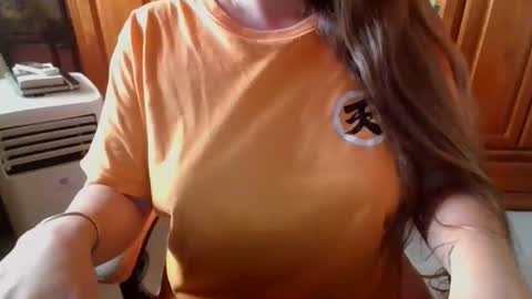 Snapshot of sexymisss24 chatting on 09-16-25, 02:40 sexymisss24 online show from 09-16-25, 02:40