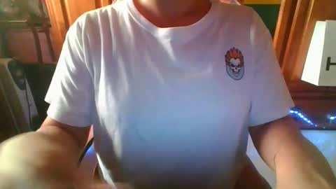 Snapshot of sexymisss24 chatting on 10-22-25, 03:34 sexymisss24 online show from 10-22-25, 03:34