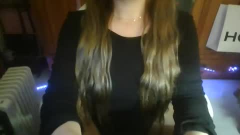 Snapshot of sexymisss24 chatting on 11-30-25, 11:42 sexymisss24 online show from 11-30-25, 11:42