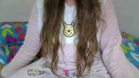 Snapshot of sexymisss24 chatting on 12-17-25, 07:25 sexymisss24 online show from 12-17-25, 07:25