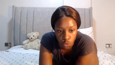 sexymonalisa1 online show from 05-18-26, 05:35
