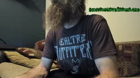 Snapshot of sexymountainman420 chatting on 12-29-24, 09:30 Sexymountainman420 online show from 12-29-24, 09:30