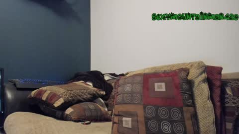 Snapshot of sexymountainman420 chatting on 01-20-25, 03:59 Sexymountainman420 online show from 01-20-25, 03:59
