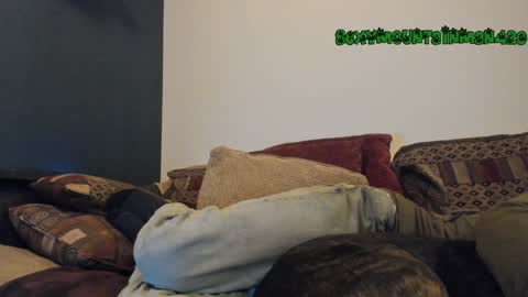 Snapshot of sexymountainman420 chatting on 02-05-25, 06:13 Sexymountainman420 online show from 02-05-25, 06:13