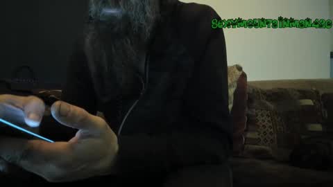 Snapshot of sexymountainman420 chatting on 02-22-25, 09:48 Sexymountainman420 online show from 02-22-25, 09:48